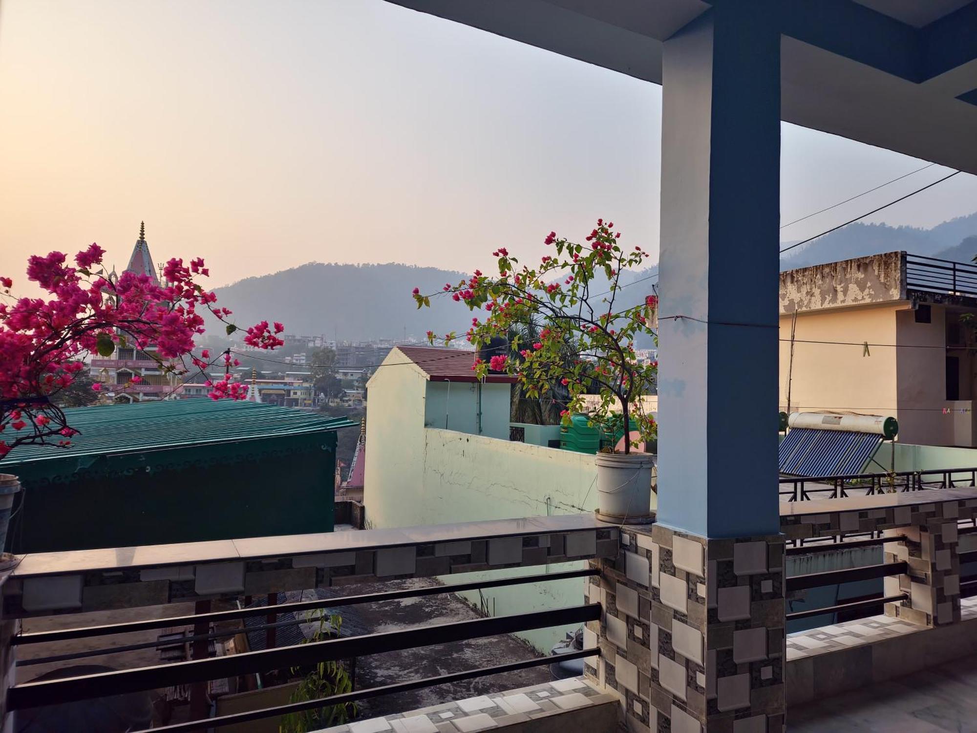 Karwaan Homestay Rishikesh Exterior photo